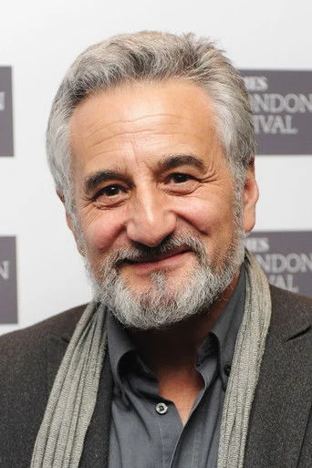 Chân dung Henry Goodman