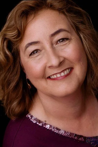 Chân dung Lori Dungey