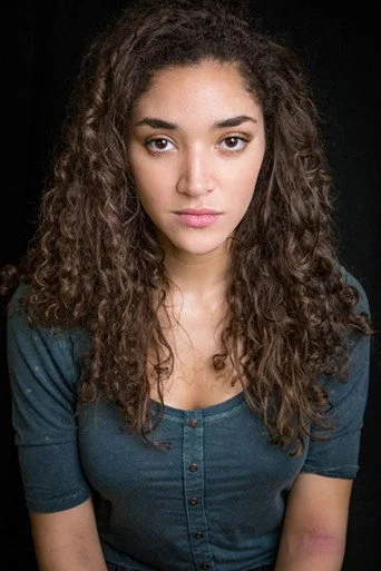 Chân dung Lauren Richards
