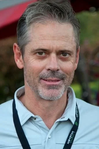 Chân dung C. Thomas Howell