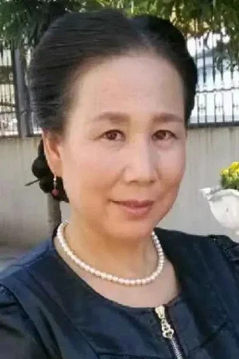 Chân dung Shi Xiao Ju
