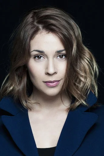 Chân dung Alexandra Szucs