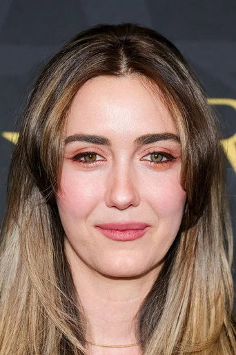 Chân dung Madeline Zima