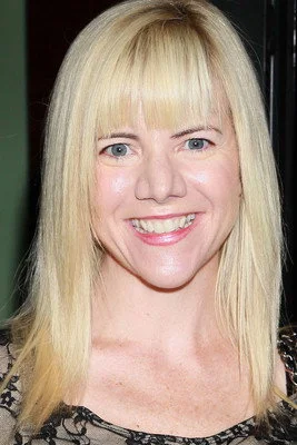 Chân dung Jennifer Elise Cox