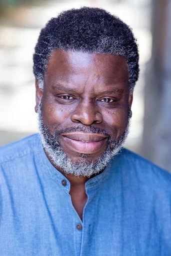 Chân dung Femi Elufowoju Jr.