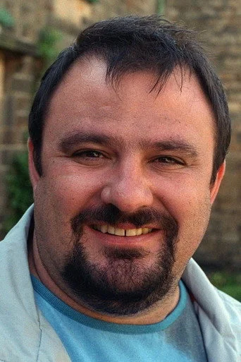 Chân dung Victor McGuire