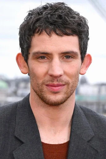 Chân dung Josh O'Connor