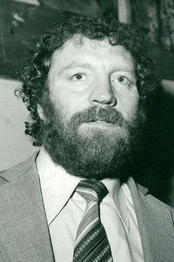 Chân dung Pat Roach