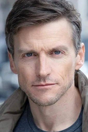 Chân dung Gideon Emery