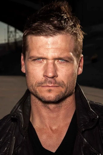 Chân dung Bailey Chase