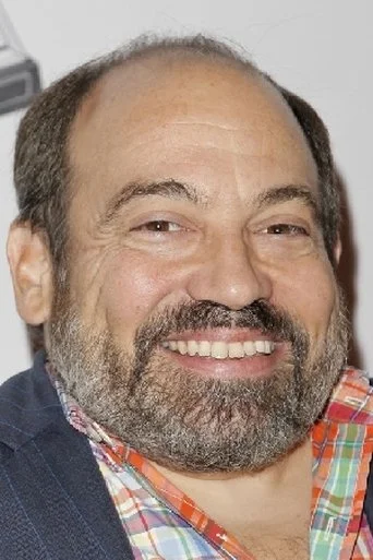 Chân dung Danny Woodburn