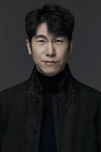 Chân dung Kim Eun-woo