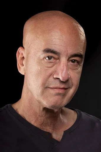 Chân dung Ahmet Utlu