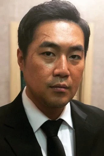 Chân dung Kim Hyun