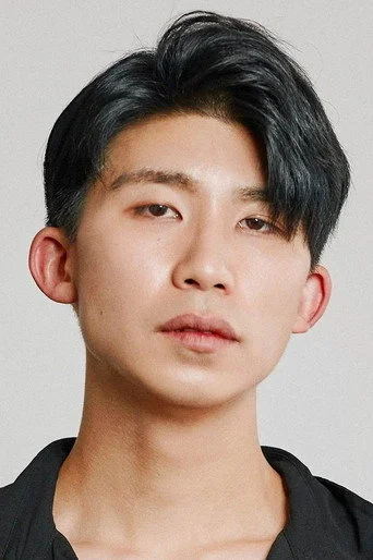 Chân dung Isan Beomhyun Lee