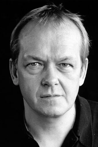 Chân dung Christopher Fulford