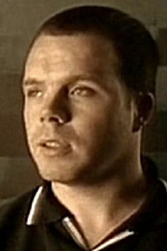 Chân dung Tony McMahon