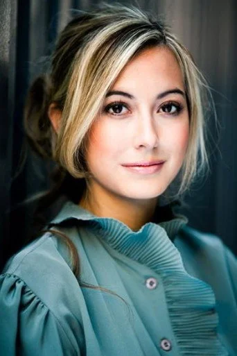 Chân dung Natalie Ann Parry