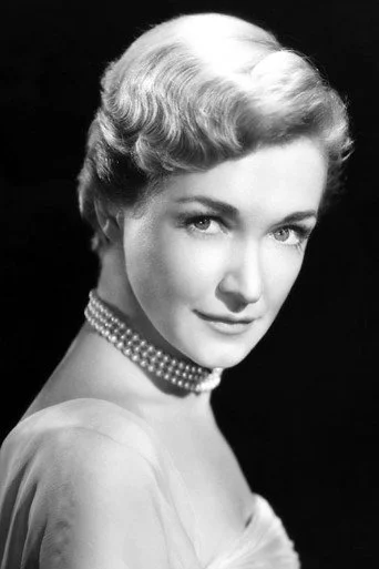 Chân dung Nina Foch
