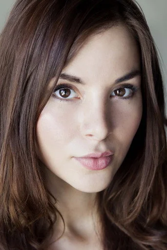 Chân dung Kacey Barnfield