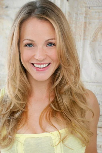 Chân dung Amanda Clayton