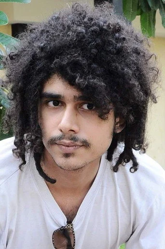 Chân dung Imaad Shah