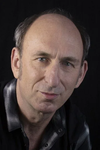 Chân dung David Cale