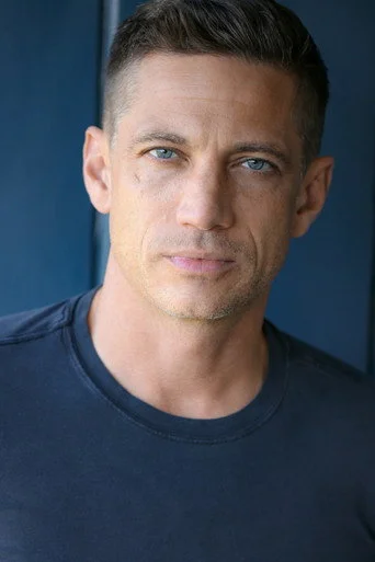 Chân dung James Carpinello