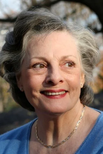 Chân dung Dana Ivey