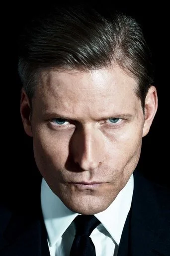 Chân dung Crispin Glover