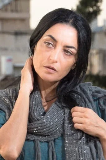 Chân dung Esti Yerushalmi