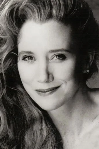 Chân dung Sally Kirkland