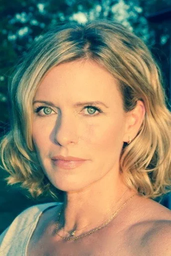 Chân dung Noelle Evans