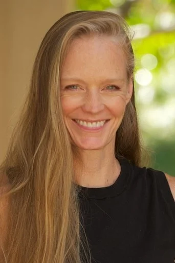 Chân dung Suzy Amis
