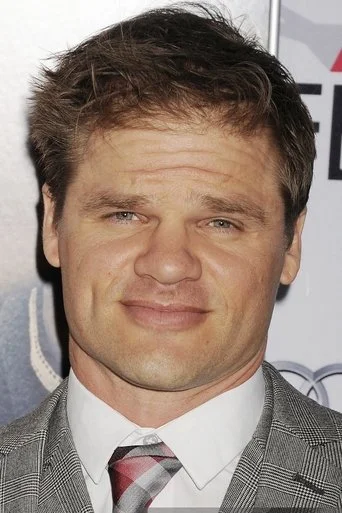 Chân dung Evan Jones