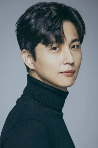 Chân dung Shin Dong-wook