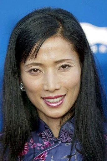 Chân dung Michiko Nishiwaki
