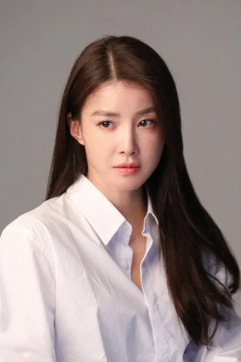 Chân dung Lee Si-young
