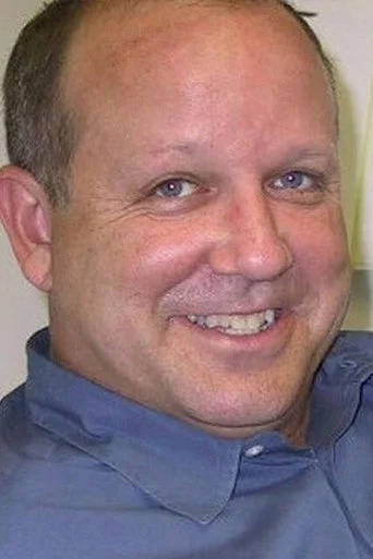 Chân dung David Katims