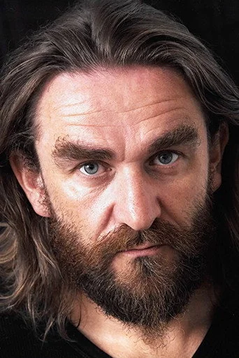 Chân dung Dermot Keaney