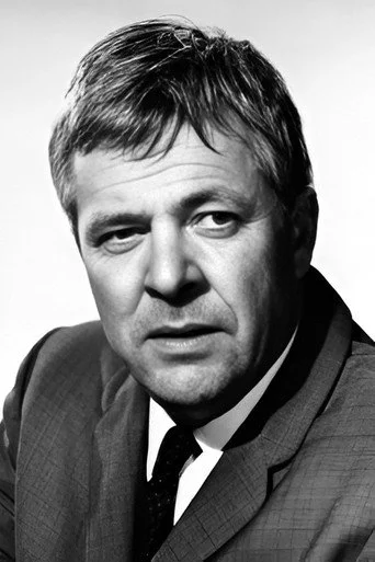 Chân dung William Windom