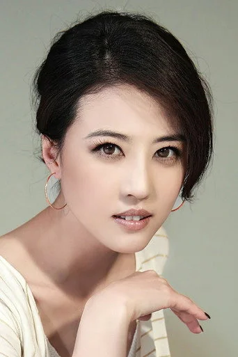 Chân dung Kathy Chow Hoi-Mei