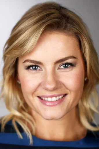 Chân dung Elisha Cuthbert
