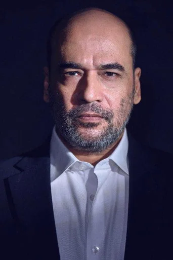Chân dung Mohan Kapur