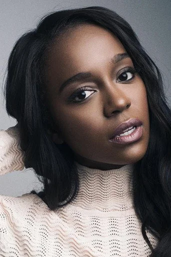 Chân dung Aja Naomi King