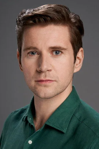 Chân dung Allen Leech