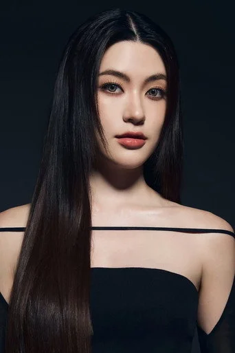 Chân dung Chanya Thitisakyothin