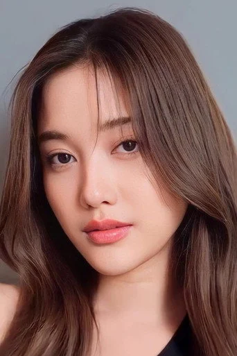 Chân dung Sarocha Chankimha