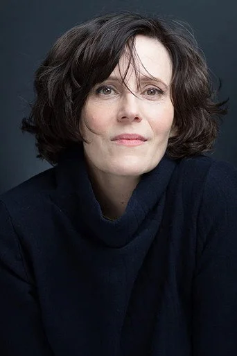 Chân dung Joanna Adler