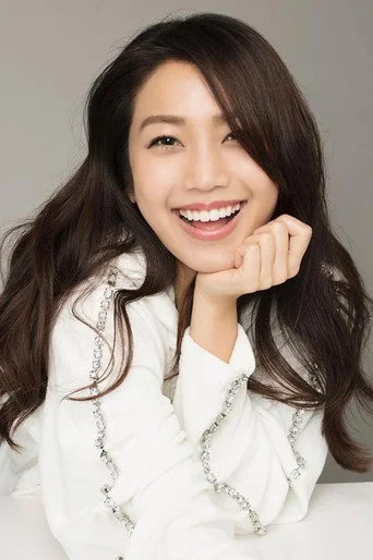 Chân dung Lesley Chiang